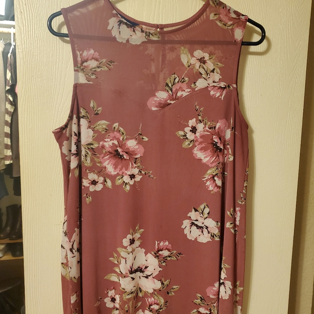 Sleeveless blouse